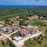 Javor By Istra Vacation Villa