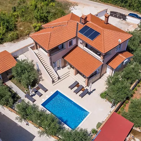 Javor By Istra Vacation Villa