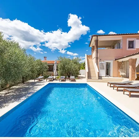 Javor By Istra Vacation Villa Peruški