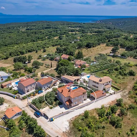 Javor Villa