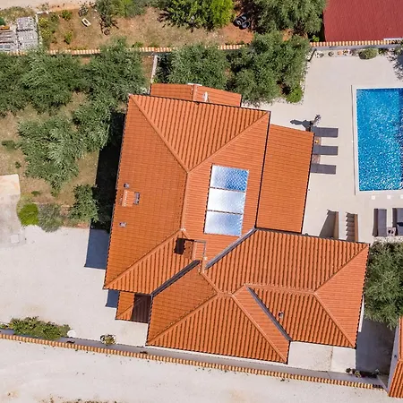 Villa Javor *