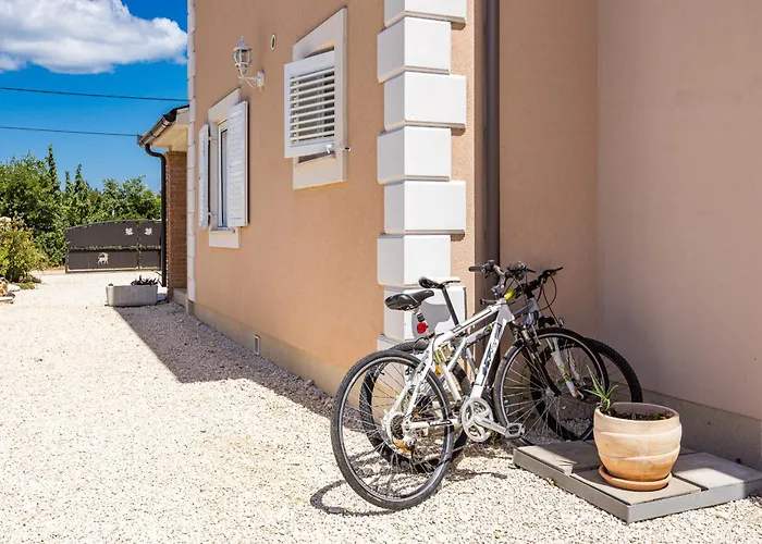 Βίλα Javor Peruški